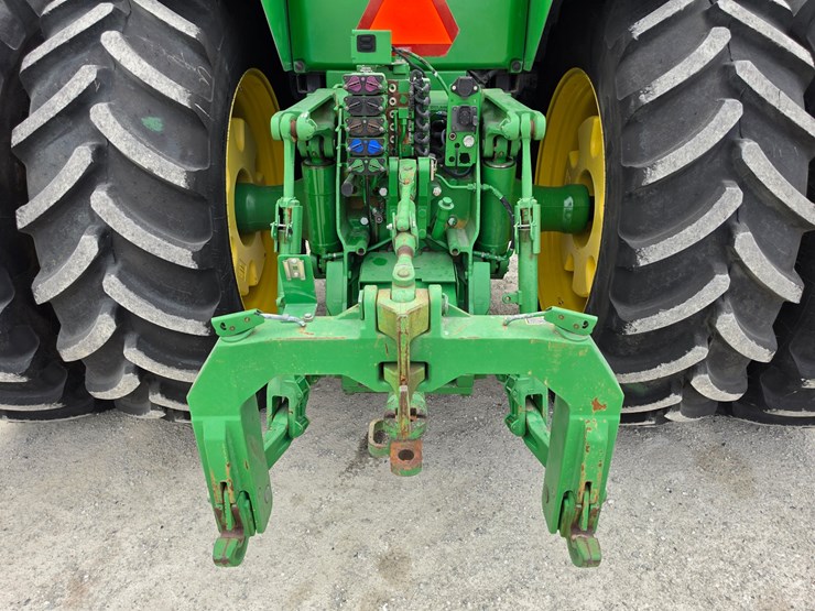 2010-john-deere-8345r-image-9