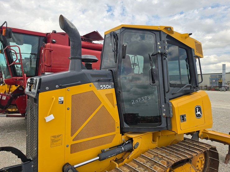 2016-deere-550k-xlt-image-7