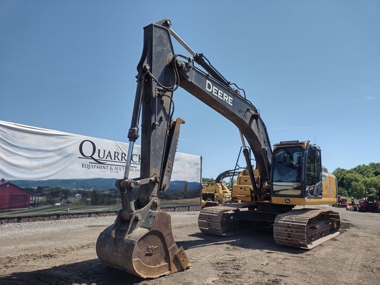 deere-210g-lc-image-44