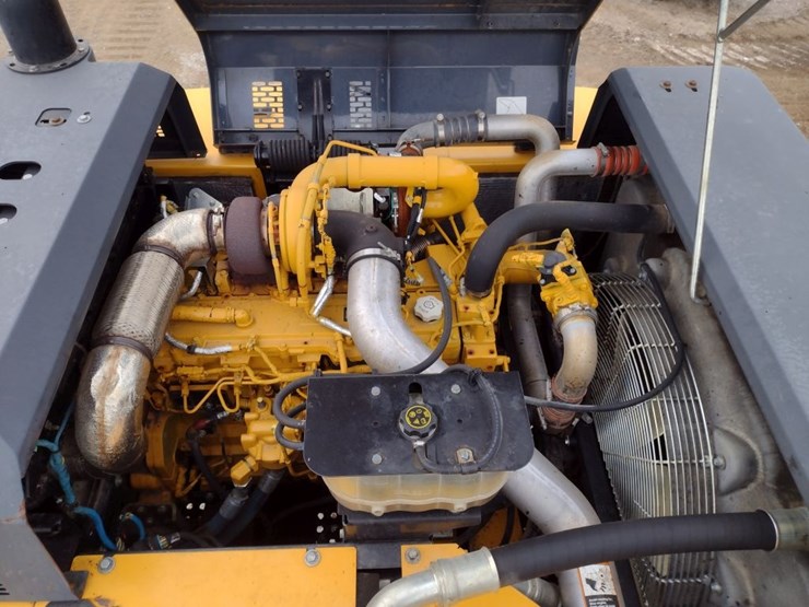 deere-380g-lc-image-39