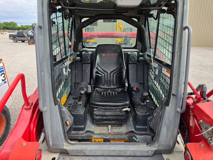 2018-takeuchi-tl10v2-image-7