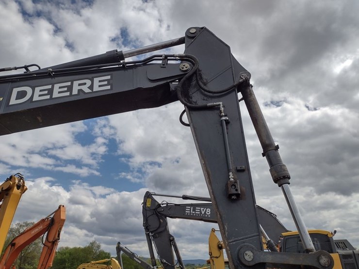 deere-350g-lc-image-28