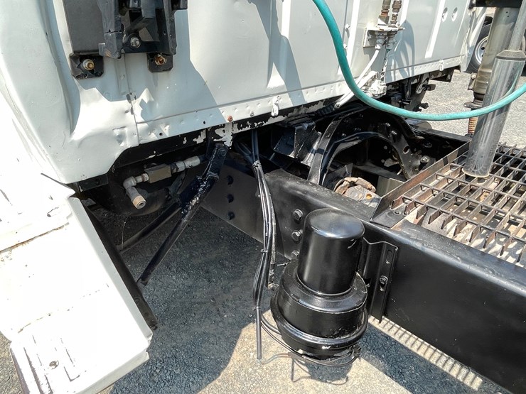1990-ford-l8000-image-14