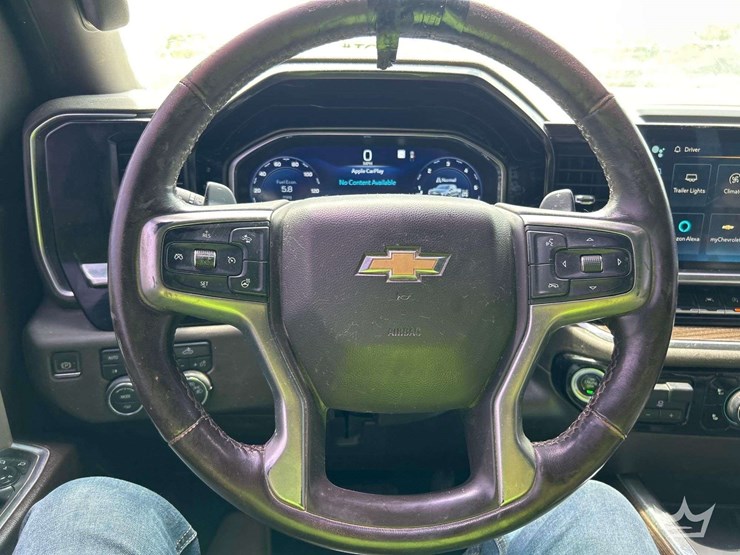 2023-chevrolet-silverado-1500-image-13