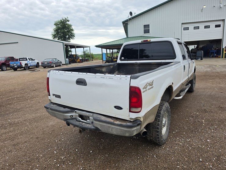 2001-ford-f350-image-17