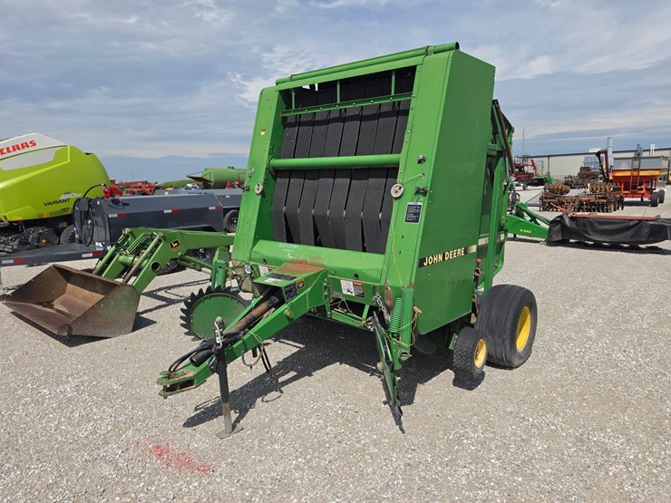 1995-john-deere-535-image-1