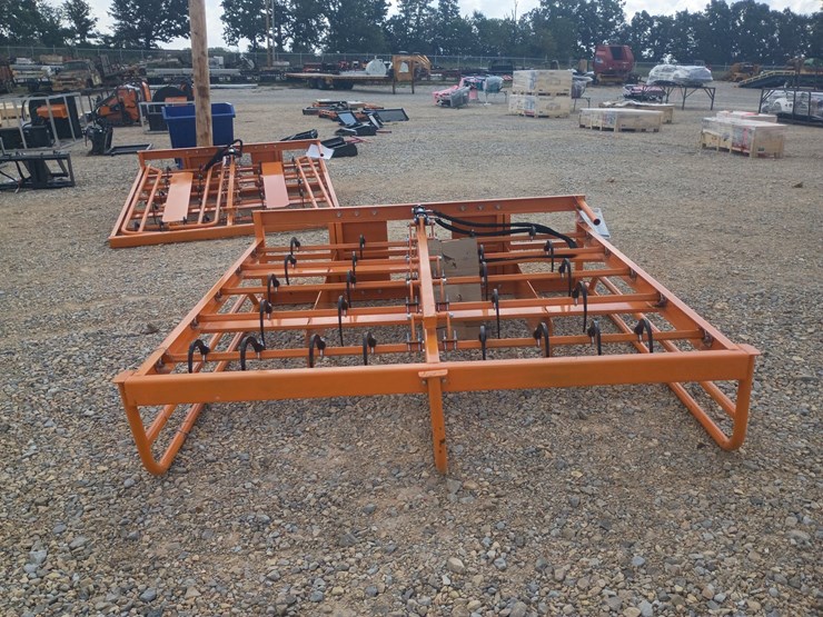 #l76-064-•-landhonor-hay-accumulator-grapple-skid-steer-attachment-image-3