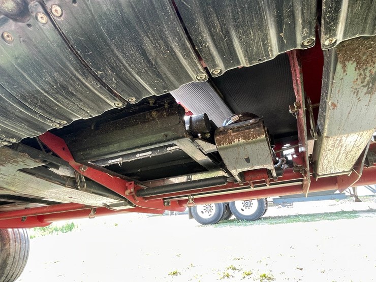 2018-case-ih-3162-image-53