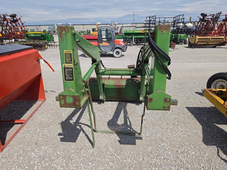 john-deere-148-image-5