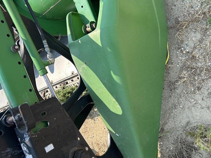 2004-john-deere-630f-image-14