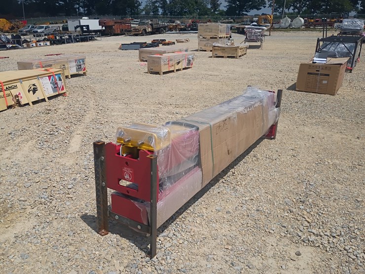 #l77-022-•-lanch-two-post-vehicle-lift-image-6