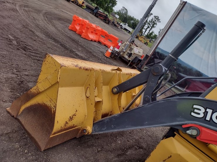 deere-310sl-image-17