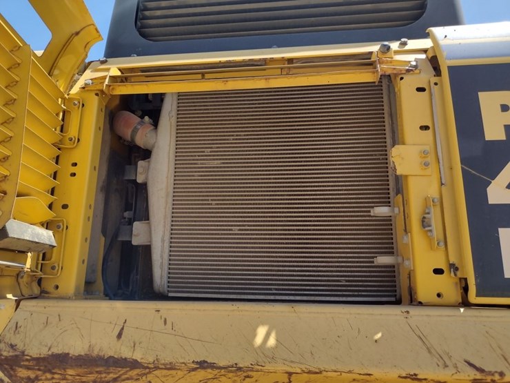 komatsu-pc450-lc-8-image-32