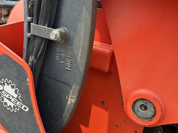 kubota-ssv75-image-31