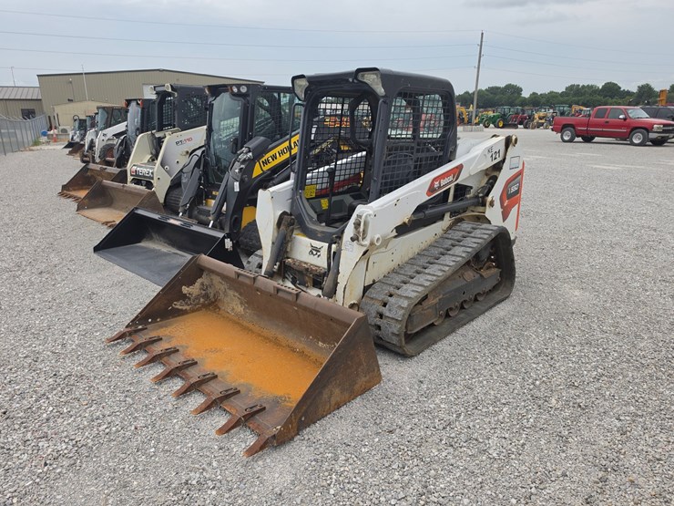 2022-bobcat-t550-image-1