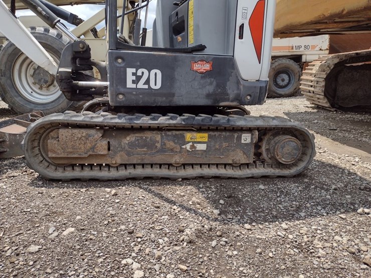 bobcat-e20-image-12