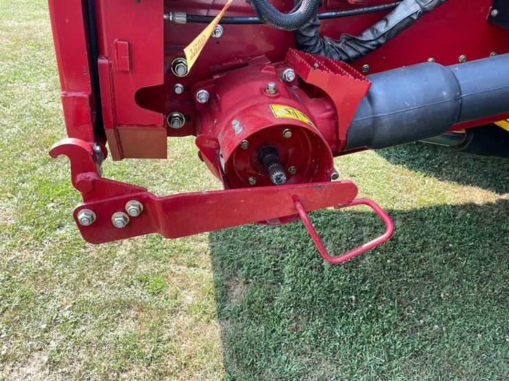 2018-case-ih-7240-image-21