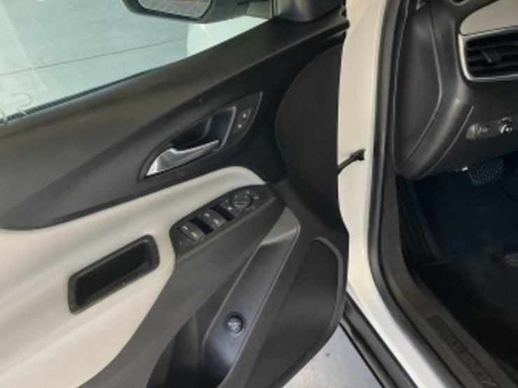 2018-chevrolet-equinox-image-23