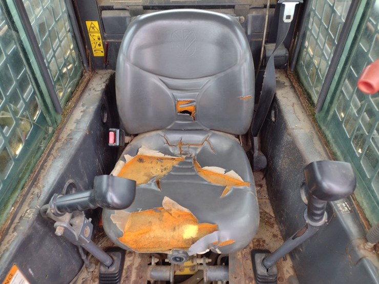 new-holland-ls180-image-13