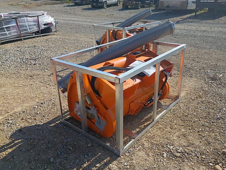 #l76-005-•-landhonor-concrete-mixer-skid-steer-attachment-image-4