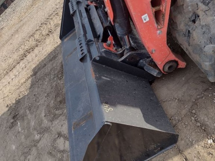 kubota-svl90-2-image-18
