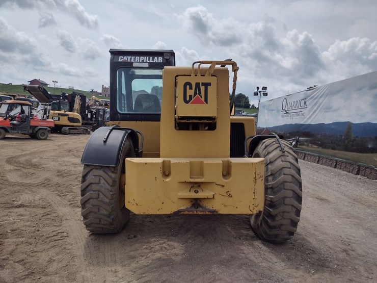 caterpillar-th83-image-4