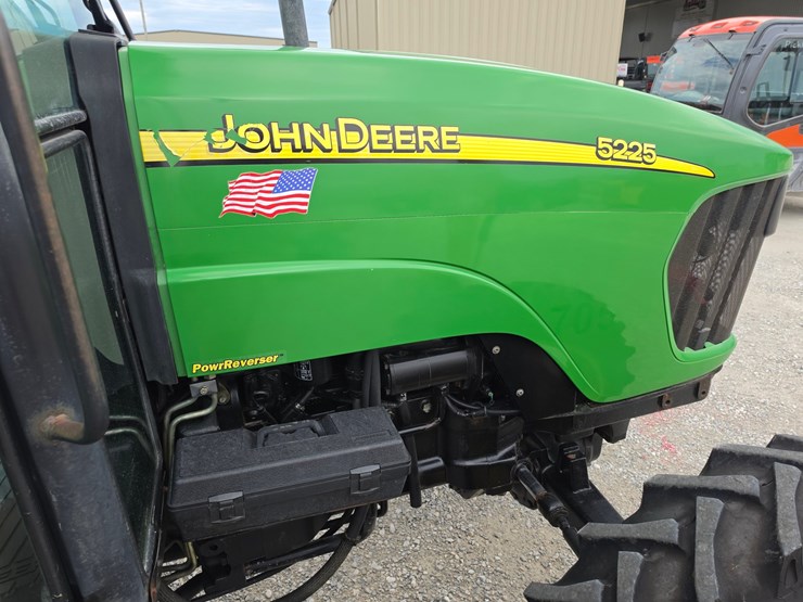 2008-john-deere-5225-image-19