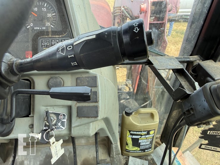 2005-agco-dt180-image-27