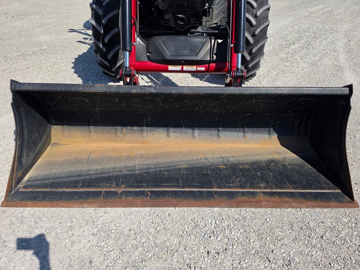 2022-case-ih-maxxum-145-image-3