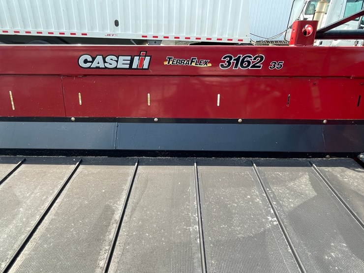 2018-case-ih-3162-image-54