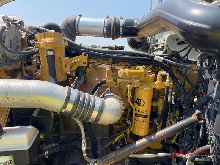 2008-peterbilt-367-image-23