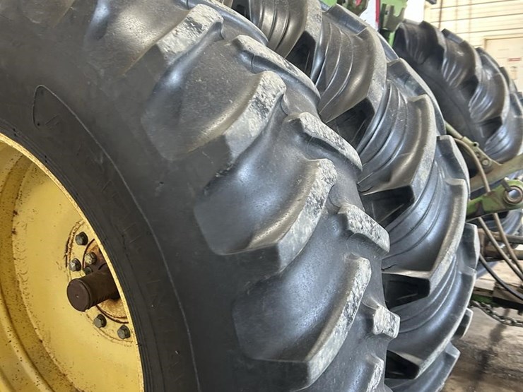 john-deere-4630-image-3