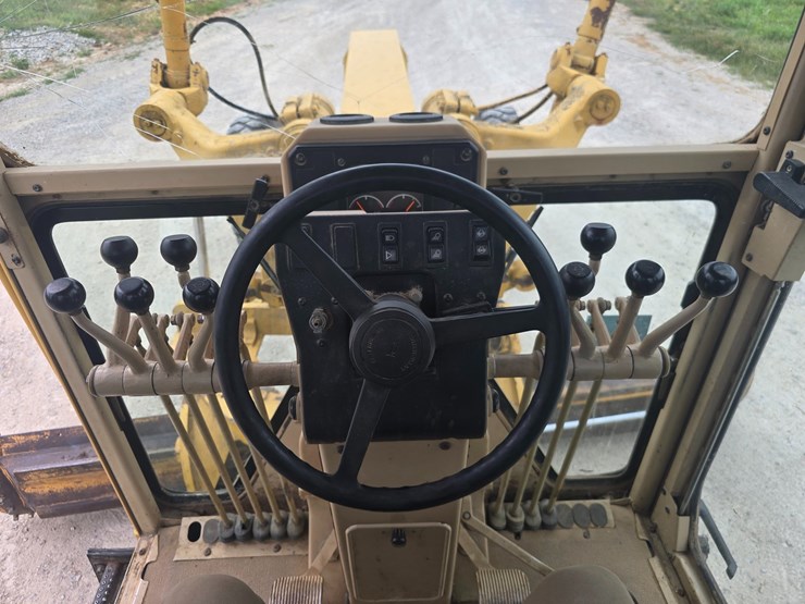 2007-caterpillar-12h-image-93
