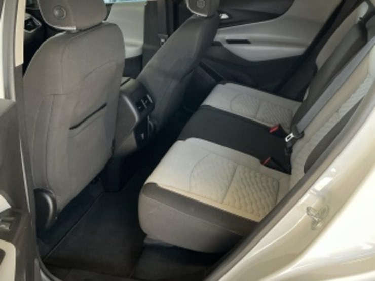 2018-chevrolet-equinox-image-24