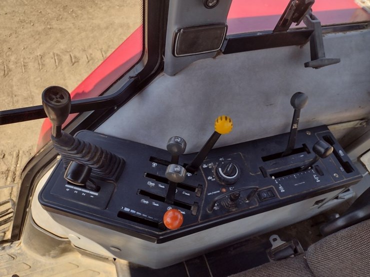 case-ih-5230-image-10