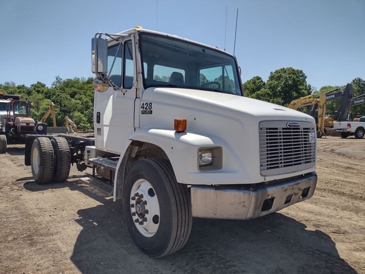 freightliner-fl80-image-29