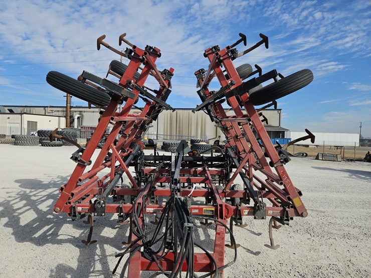 2014-case-ih-200-image-3