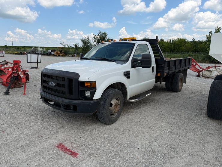 2009-ford-f350-image-1