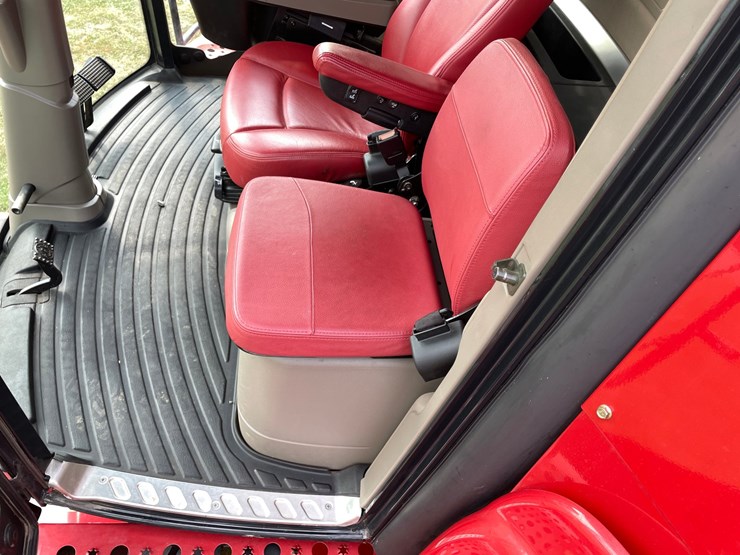 2018-case-ih-7240-image-73
