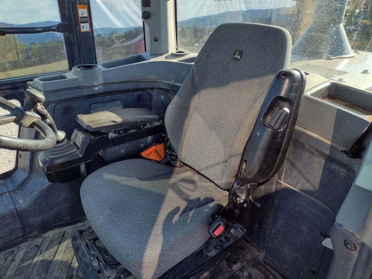 deere-544p-image-11