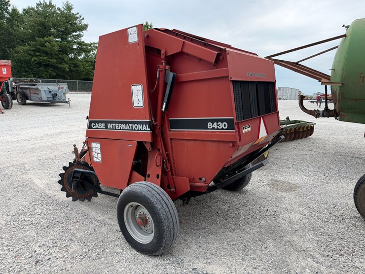 case-ih-8430-image-9