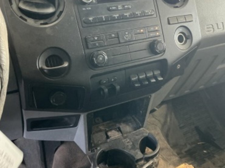 2012-ford-f550-image-24