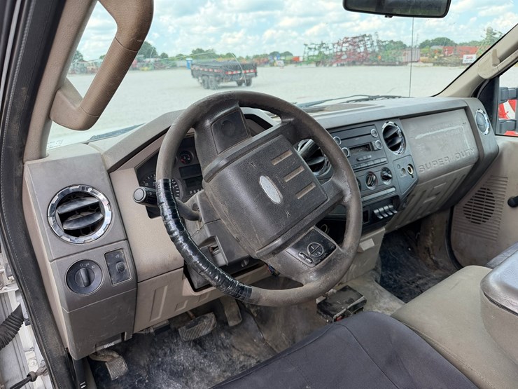 2009-ford-f350-image-8