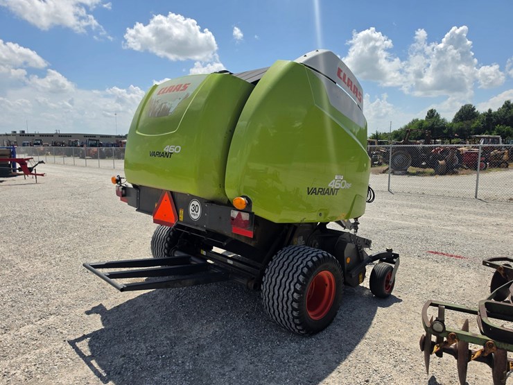 2018-claas-variant-460rf-image-8