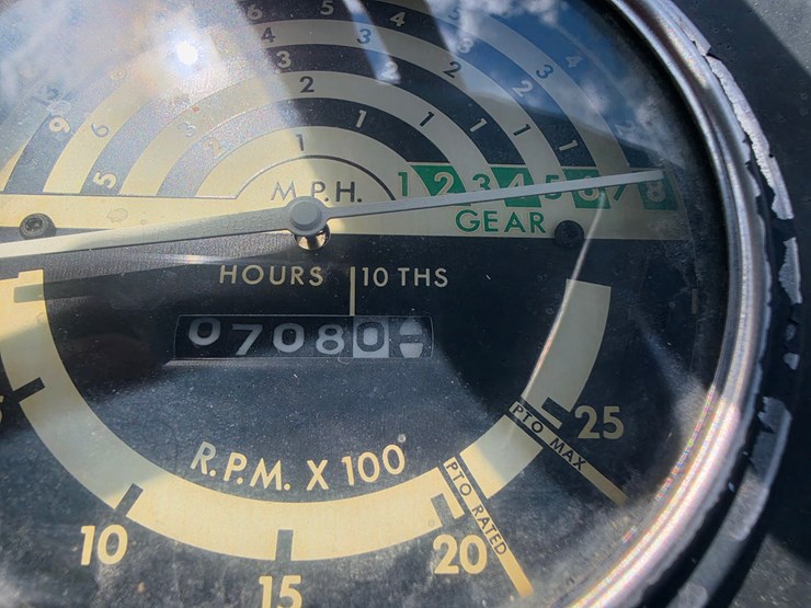 1976-john-deere-2640-image-10