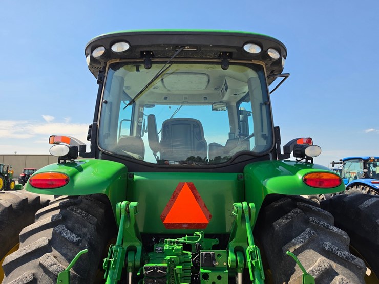 2013-john-deere-7260r-image-16