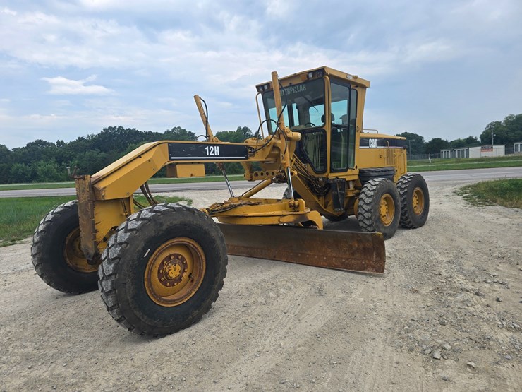 2007-caterpillar-12h-image-3