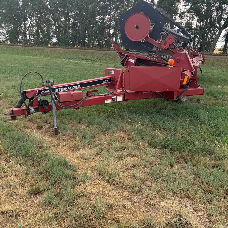 2004 CASE IH 8220