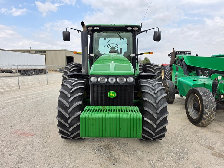 2010-john-deere-8345r-image-2