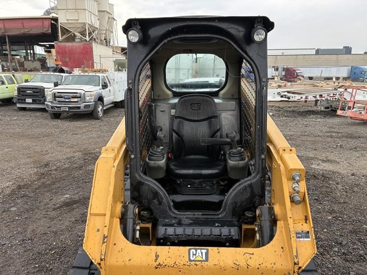 2016-caterpillar-249d-image-15